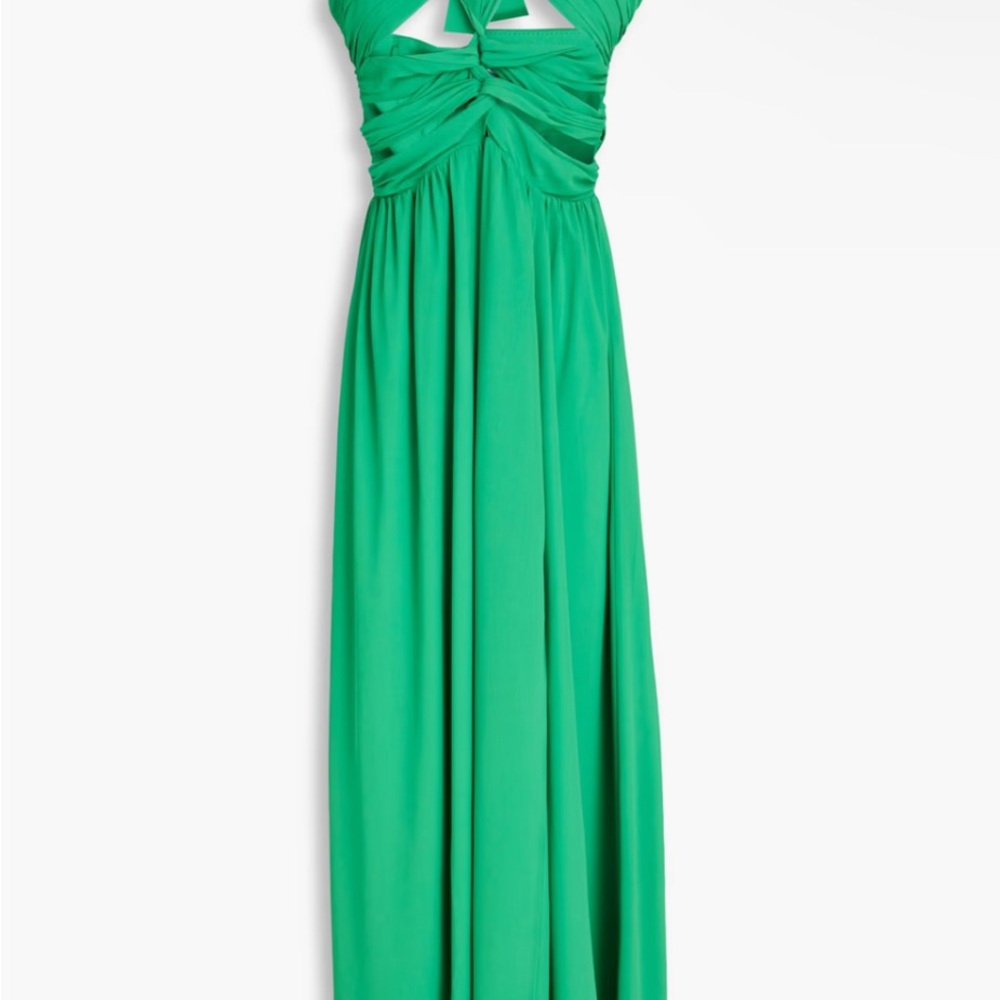 Elegant Green Maxi Dress - Picture 2 of 7